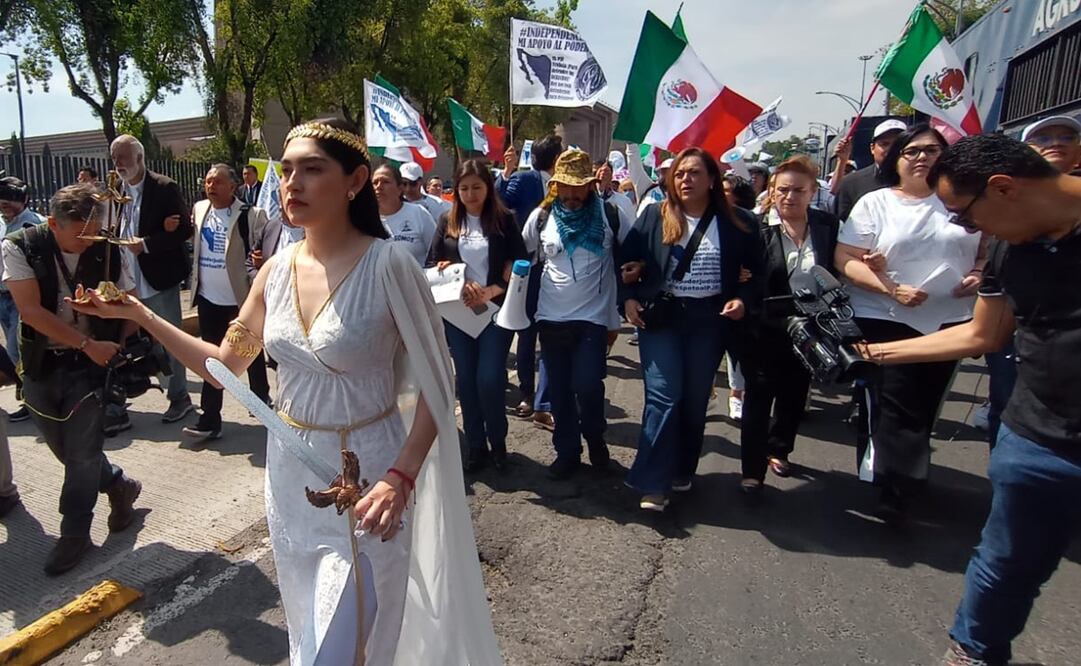 Trabajadores del Poder Judicial protestan contra la reforma judicial. Foto: Antonio López Cruz / EL UNIVERSAL