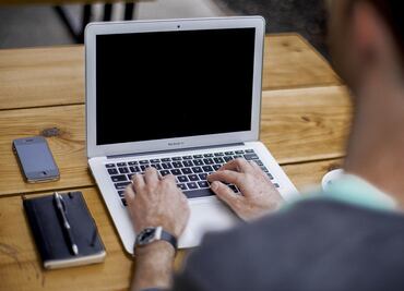 Empresarios vivieron un "calvario" para cumplir con reforma al outsourcing: especialista