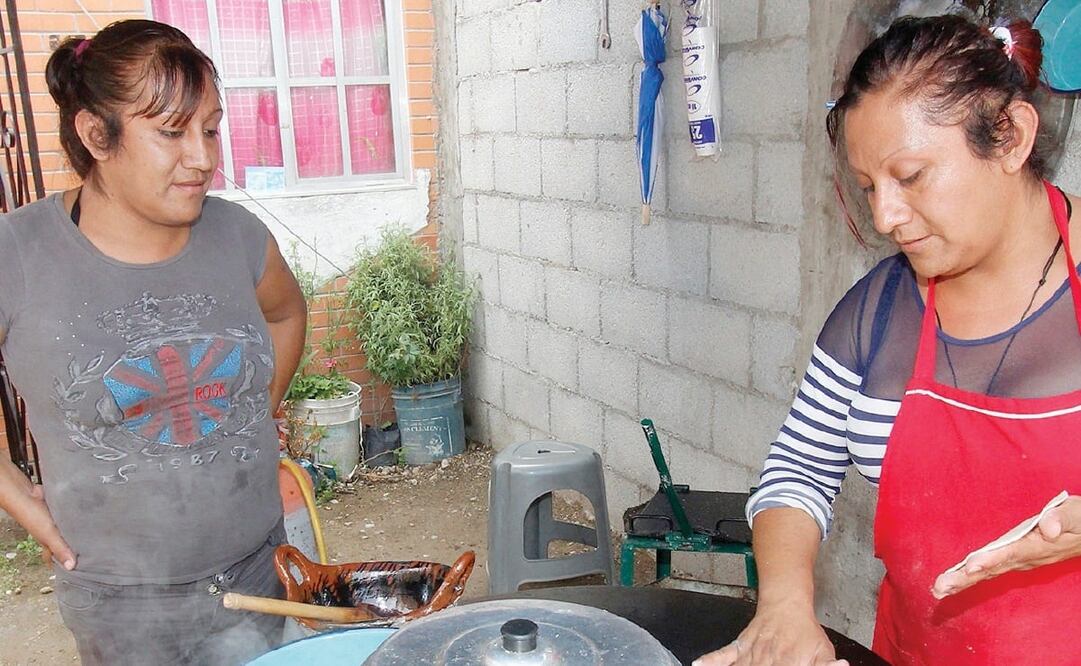 “Este tipo de homicidios se da en función de la identidad (...). Las más afectadas son trabajadoras sex uales” ALEJANDRO BRITO Director de Letras / OMAR CONTRERAS. EL UNIVERSAL