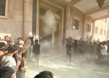 Retiro de líder chiita desata violencia en Irak; hay 20 muertos