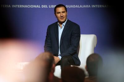 Moreno Valle analiza futuro político con su equipo