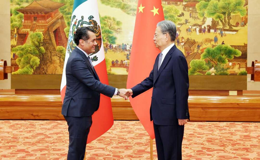 El Presidente de la Cámara de Diputados, Sergio Gutiérrez Luna, y su homólogo, el presidente del Comité Permanente de la Asamblea Popular Nacional de China, Zhao Leji. Foto: Especial