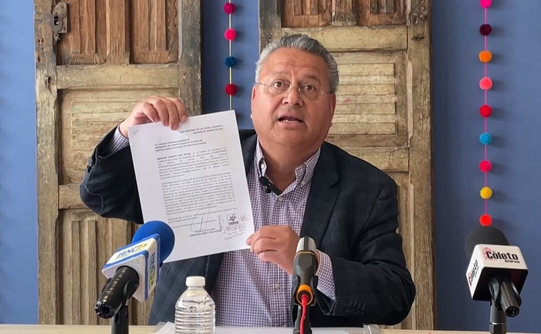 Mariano Díaz Ochoa afirmó que continuará trabajando sin partido por San Cristóbal de las Casas. Foto: Captura de pantalla