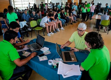 Chile realiza consulta ciudadana sobre nueva Constitución y agenda social