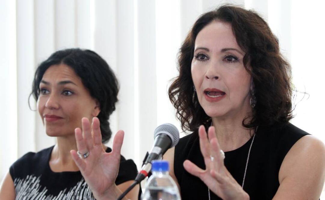 Dolores Heredia (izquierda) suplió a Blanca Guerra al frente de la AMACC. (FOTO: Archivo EL UNIVERSAL)