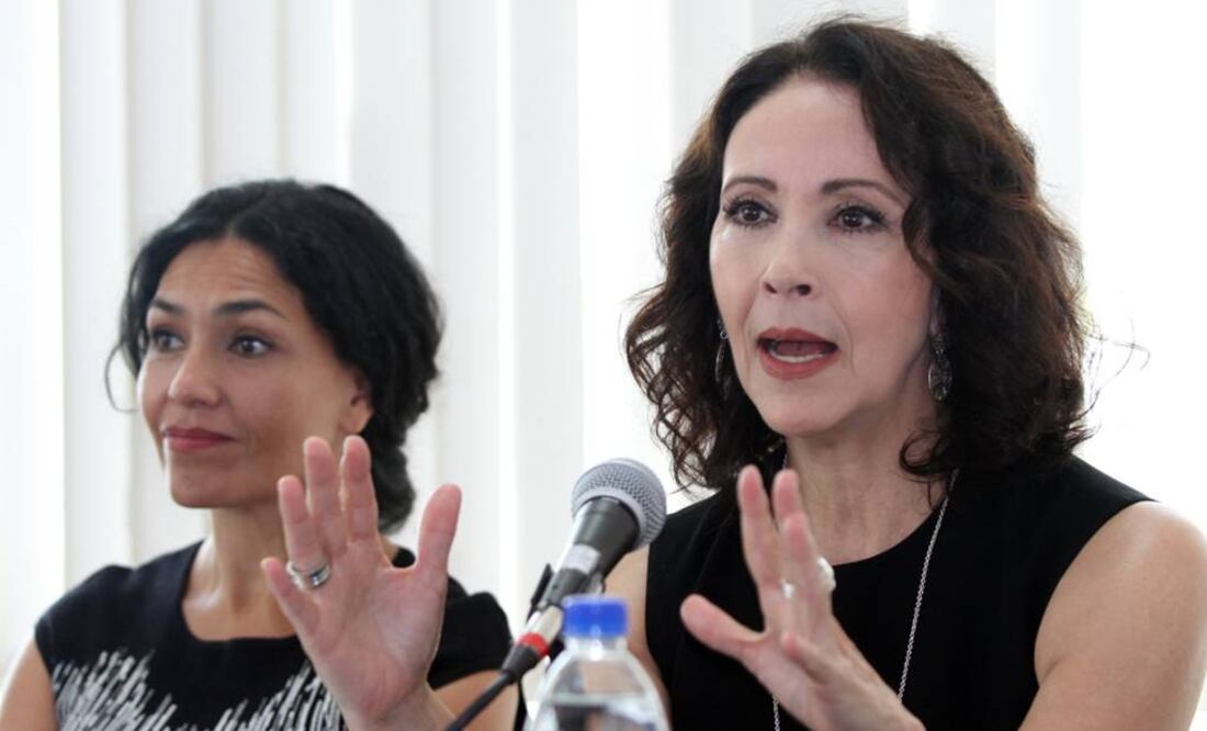 Dolores Heredia (izquierda) suplió a Blanca Guerra al frente de la AMACC. (FOTO: Archivo EL UNIVERSAL)