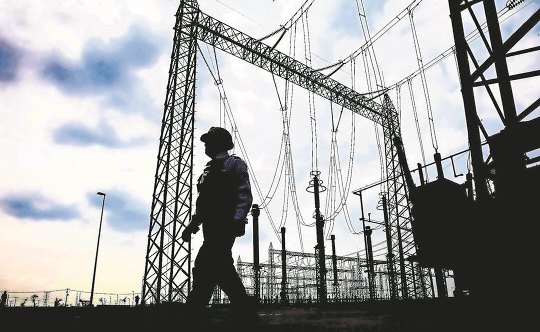 La iniciativa eléctrica plantea que la CFE sea el principal proveedor de energía del país, relegando a los privados. Foto: ARCHIVO EL UNIVERSAL