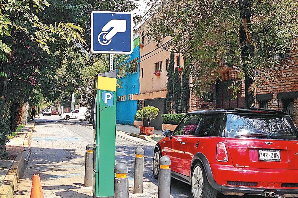 El esquema de repartición de recursos de parquímetros es de 30% para obras en las colonias y 70% para las empresas operadoras (ARCHIVO EL UNIVERSAL)