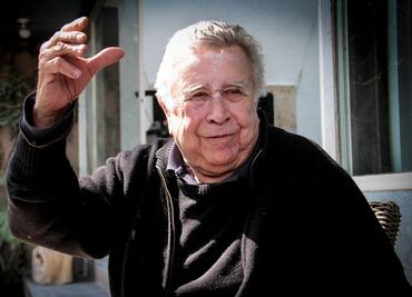 El arte ha de cambiar la sociedad, aunque la venta es "sabrosa"