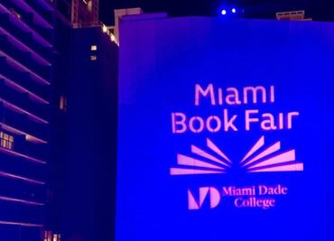 Poesía en español inunda a la Feria del Libro de Miami