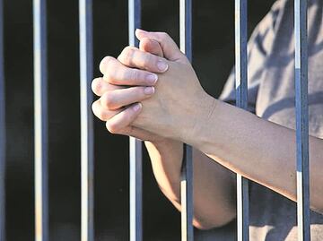 Registran intoxicación de 400 mujeres reclusas por comida podrida en cárcel de Cuernavaca