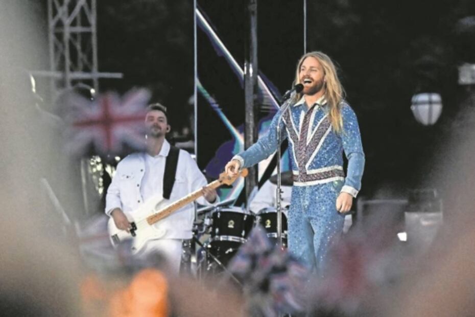 Sin su reina, estrellas dan vida al jubileo de Isabel II