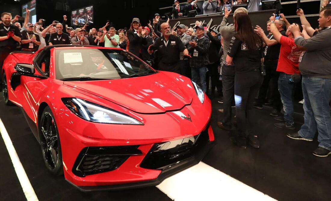 El primer Corvette Stingray 2020 es vendido por 3 millones de dólares