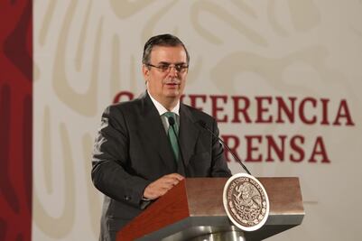 Esperan 14 mil migrantes audiencia en EU para asilo: Ebrard