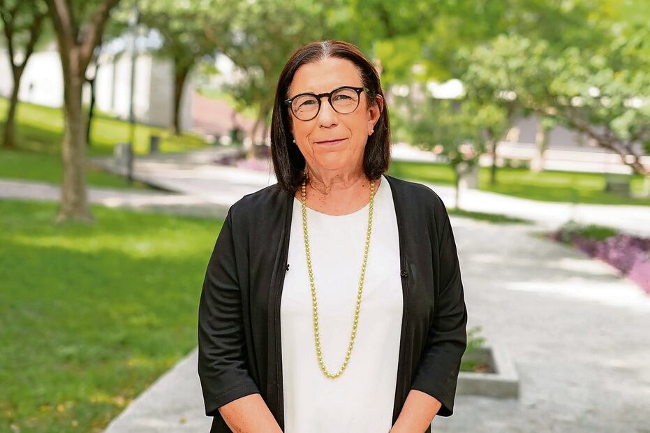 El Museo del Desierto expone en Coahuila hallazgos paleontológicos y la historia natural de la región. Abajo, Museo de Historia Mexicana del complejo cultural 3 Museos, en Monterrey.