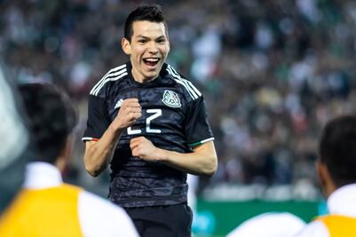 Ya habría acuerdo del Napoli por el 'Chucky' Lozano