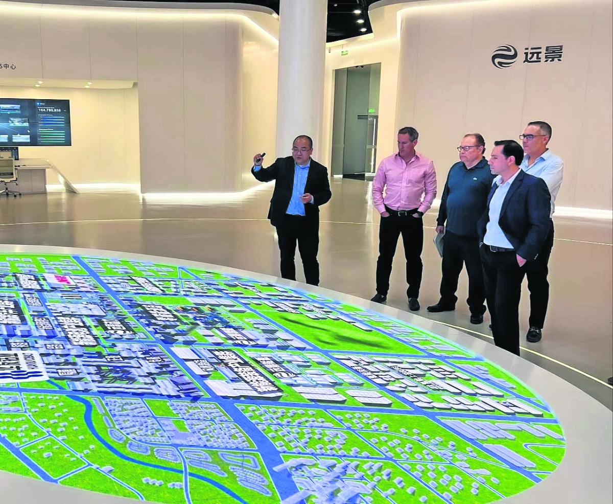 Acuerdan con empresa china impulso a energías limpias