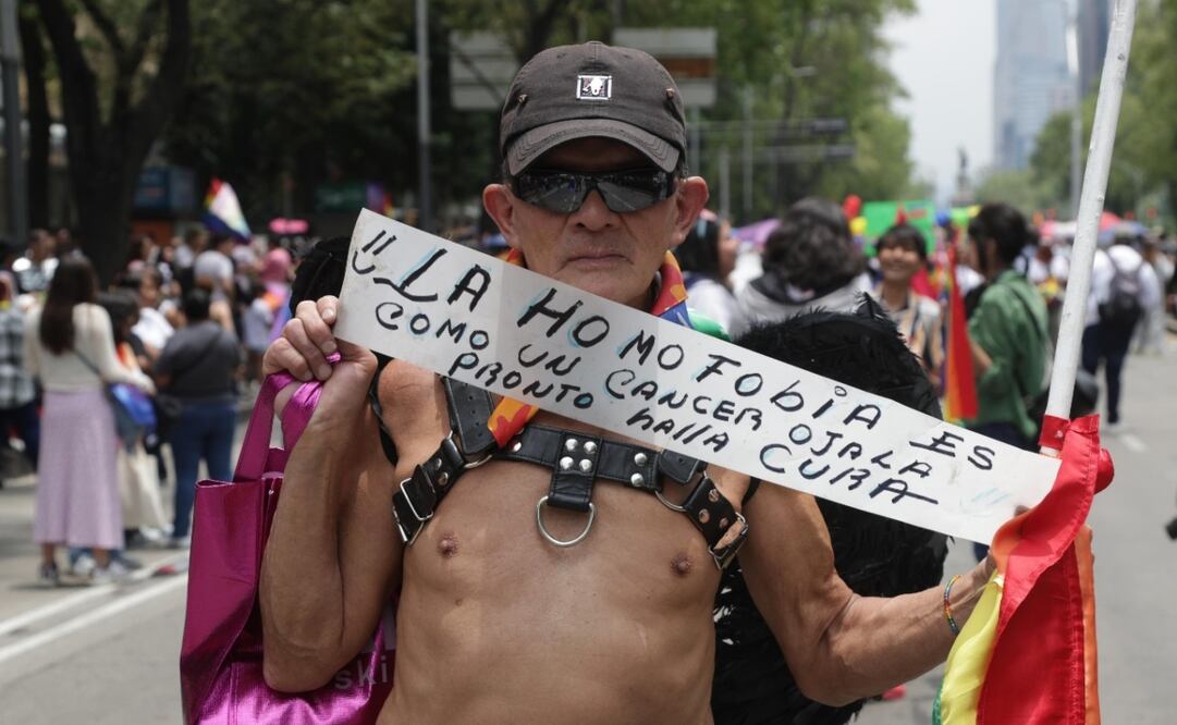El gobierno capitalino informo que 800 mil personas participaron en la Marcha del Orgullo LGBT 2025 en CDMX. Foto: Carlos Mejía/ EL UNIVERSAL