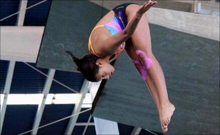 Federación Mexicana de Natación abandona a clavadista fracturada