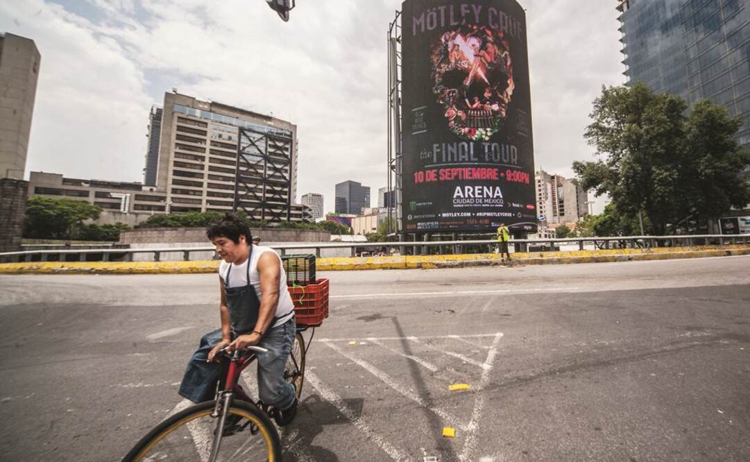 Miembros  de la Empresa General de Publicidad alertan sobre el aumento de anuncios irregulares, que la mayoría de la veces carecen de  permiso.  