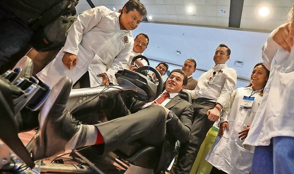 El gobernador Samuel García Sepúlveda inauguró el Foro Mundial de Electromovilidad Américas Mobility of the Future 2023. Foto: Especial