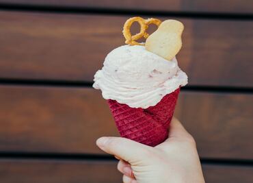 Prueba el helado de chocolate rosa