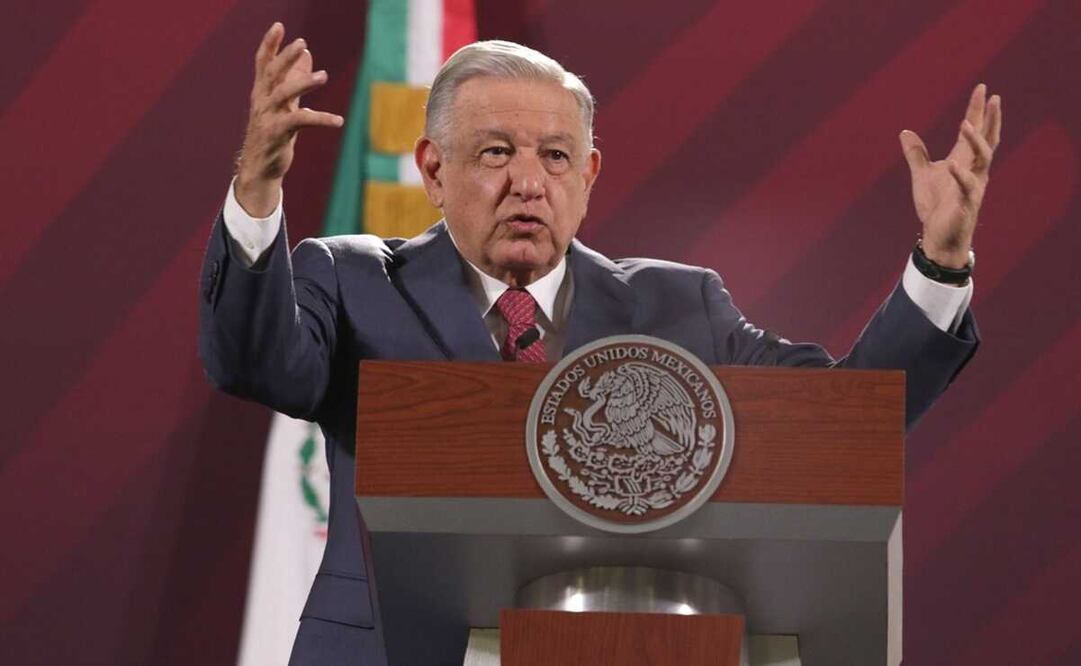 López Obrador volvió a señalar que antes había un “ambiente de saqueo” y privatizaciones. Foto: Carlos Mejía / EL UNIVERSAL