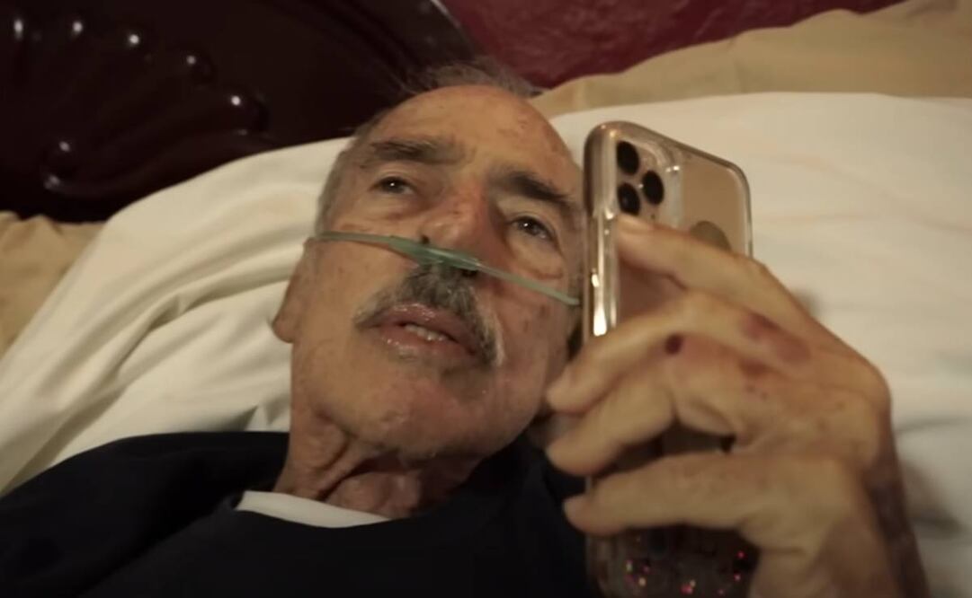 Así lucía Andrés García hace unos días tras salir del hospital donde llegó por una sobredosis. Captura canal de Andrés García. 