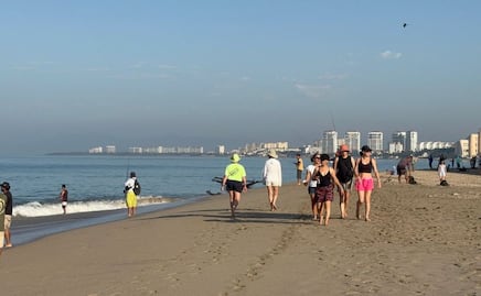 Playas de Puerto Vallarta registran afluencia normal a una semana de hechos violentos; mantienen seguridad en la zona