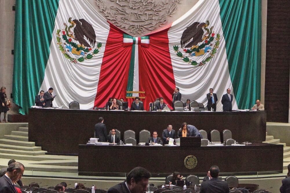 Apoyo a usuarios. Con un punto de acuerdo, en la Cámara Baja se pidió que el descuento sea proporcional a los kilómetros afectados. (ARCHIVO EL UNIVERSAL)