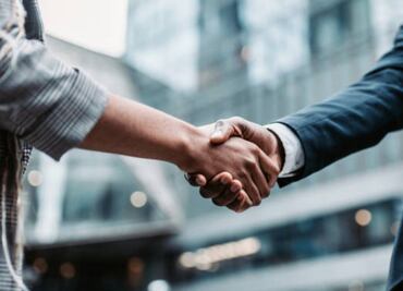 Retrocede confianza empresarial durante noviembre; construcción reporta incremento mensual