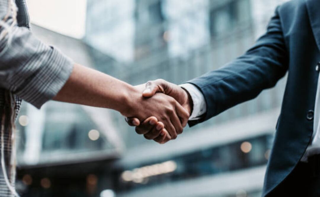 El sector de los servicios no financieros observó una disminución mensual de 0.6 puntos. Foto: iStock