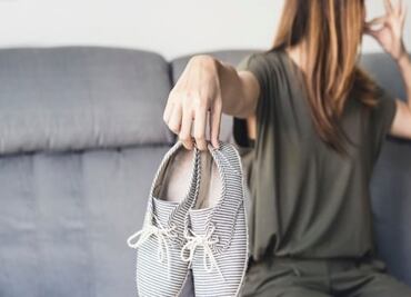 ¿Mal olor en zapatos? Así puedes eliminarlo de forma natural y permanente