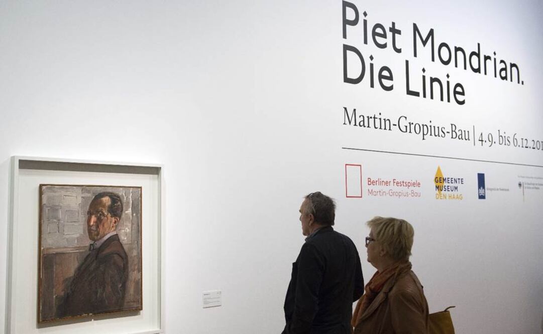 El autorretrato del artista puede resultar desconcertante puesto que normalmente se asocia a Mondrian con las obras de su último periodo que son rigurosas composiciones geométricas. FOTO: Soeren Stache/EFE.