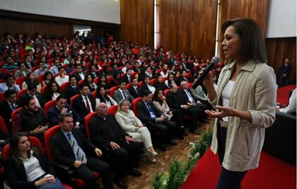 Hay que profesionalizar primero las policías locales: Vázquez Mota