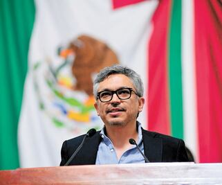 Continúan jaloneos en la bancada de Morena