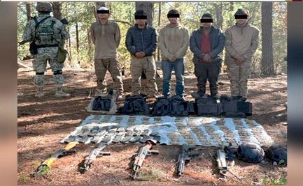 Ejército repele ataque de civiles armados en Badiraguato, Sinaloa; cinco sujetos son detenidos con armas y lanzagranadas