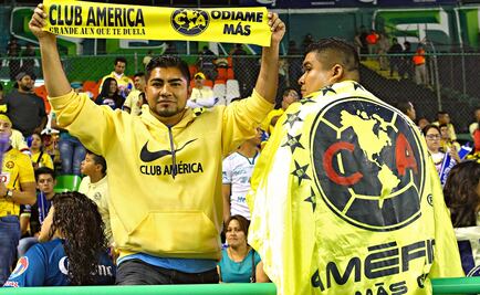 Americanistas ingresan de forma tranquila al estadio