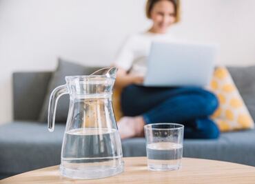 Descubre de qué se trata la jarra del buen beber; mantén tu cuerpo hidratado en temporada de frío