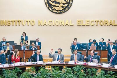 Recortan 800 mdp al INE; no afectará comicios, aseguran
