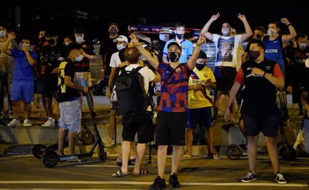 Aficionados en Barcelona protestan por inminente salida de Messi