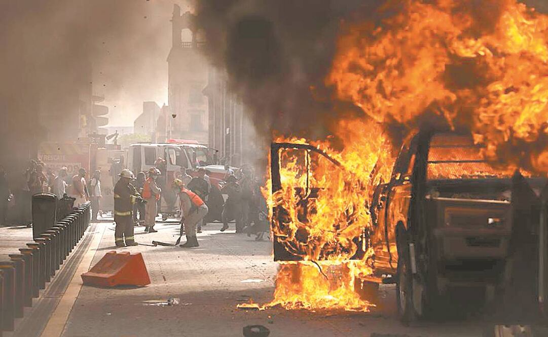 La población de Jalisco, indignada por el asesinato de Giovanni López, cada vez protesta con más fuerza, pues tuvo que pasar un mes para que las autoridades comenzaran a actuar en este caso. Fotos: CARLOS ZEPEDA. EL UNIVERSAL