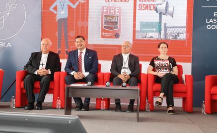 Alejandro Armenta firma "compromiso por la Paz"; afirma que entiende su responsabilidad "tenemos que trabajar unidos"