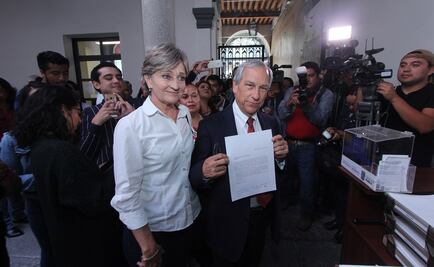 Enrique Cárdenas presenta su 3de3; reta a sus contrincantes