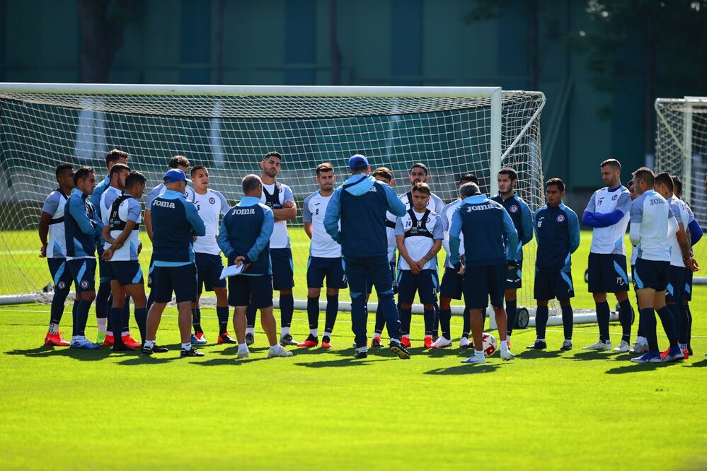 Los cementeros son líderes del torneo, con 22 puntos. Foto: Imago