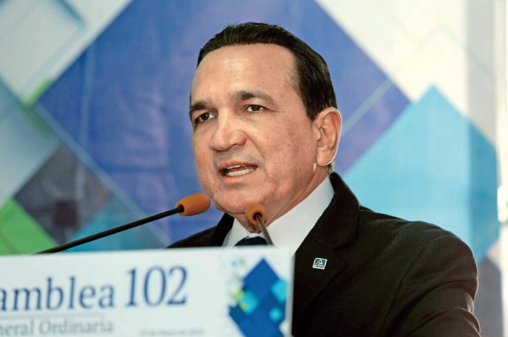 Elegido. José Manuel López Campos de la Canaco Mérida, será presidente durante 2018, periodo que puede extenderse dos años más. (CORTESÍA)