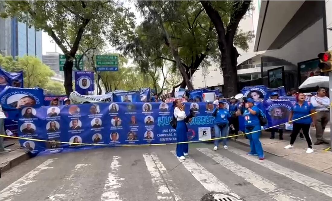 Trabajadores del Poder judicial protestan frente al Senado. Foto: captura