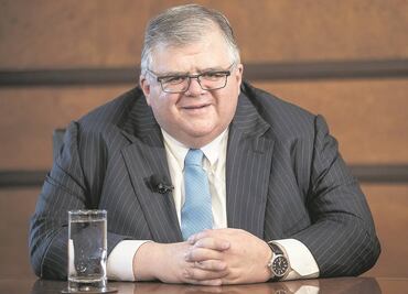 Carstens: la crisis durará más; difícil, evitar bancarrotas