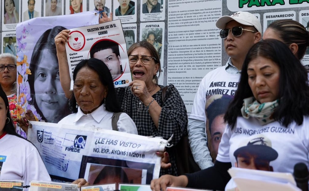 Colectivos de Búsqueda de la Ciudad de México realizaron una conferencia de prensa para expresar su posicionamiento sobre los más de mil hallazgos de fragmentos óseos encontrados en la búsqueda en Lagos de Tláhuac-Chalco. Foto: Hugo Salvador / EL UNIVERSAL