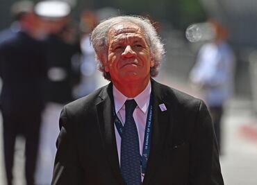 Joven interrumpe a gritos evento de la Cumbre de las Américas; acusa a Almagro por "golpe de Estado"